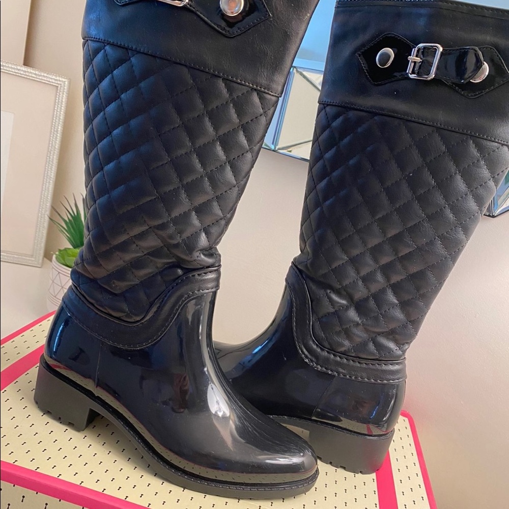 Women rain boots